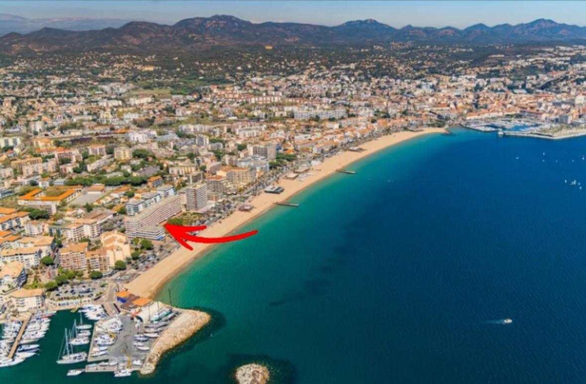 Appartement Vue Mer 80M2 Fréjus Dış mekan fotoğraf